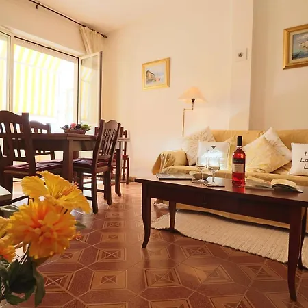 Casa Vacanze Lynne A Appartement *